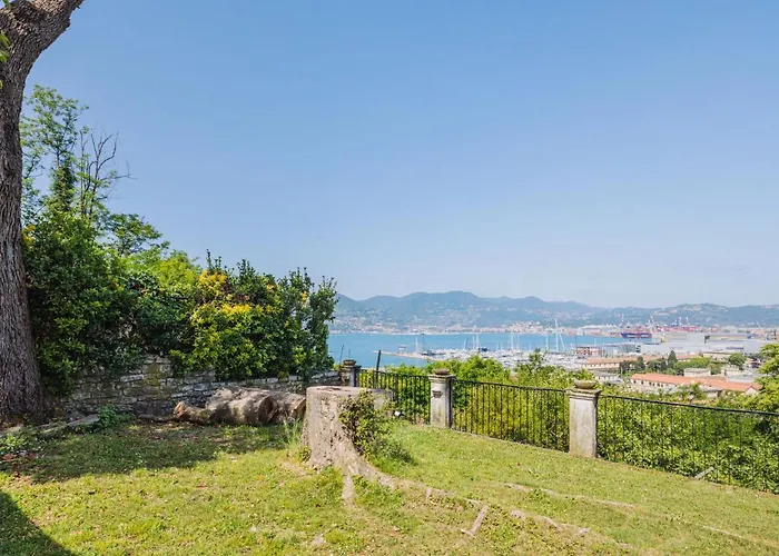 Diana By Interhome La Spezia