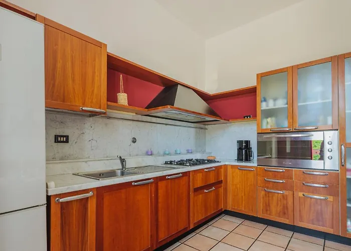 Diana By Interhome Nyaraló La Spezia